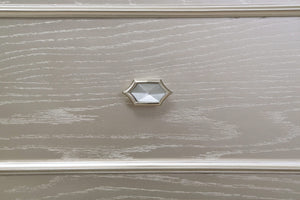 Tocador Evangeline de 4 cajones, mesa de maquillaje de roble plateado