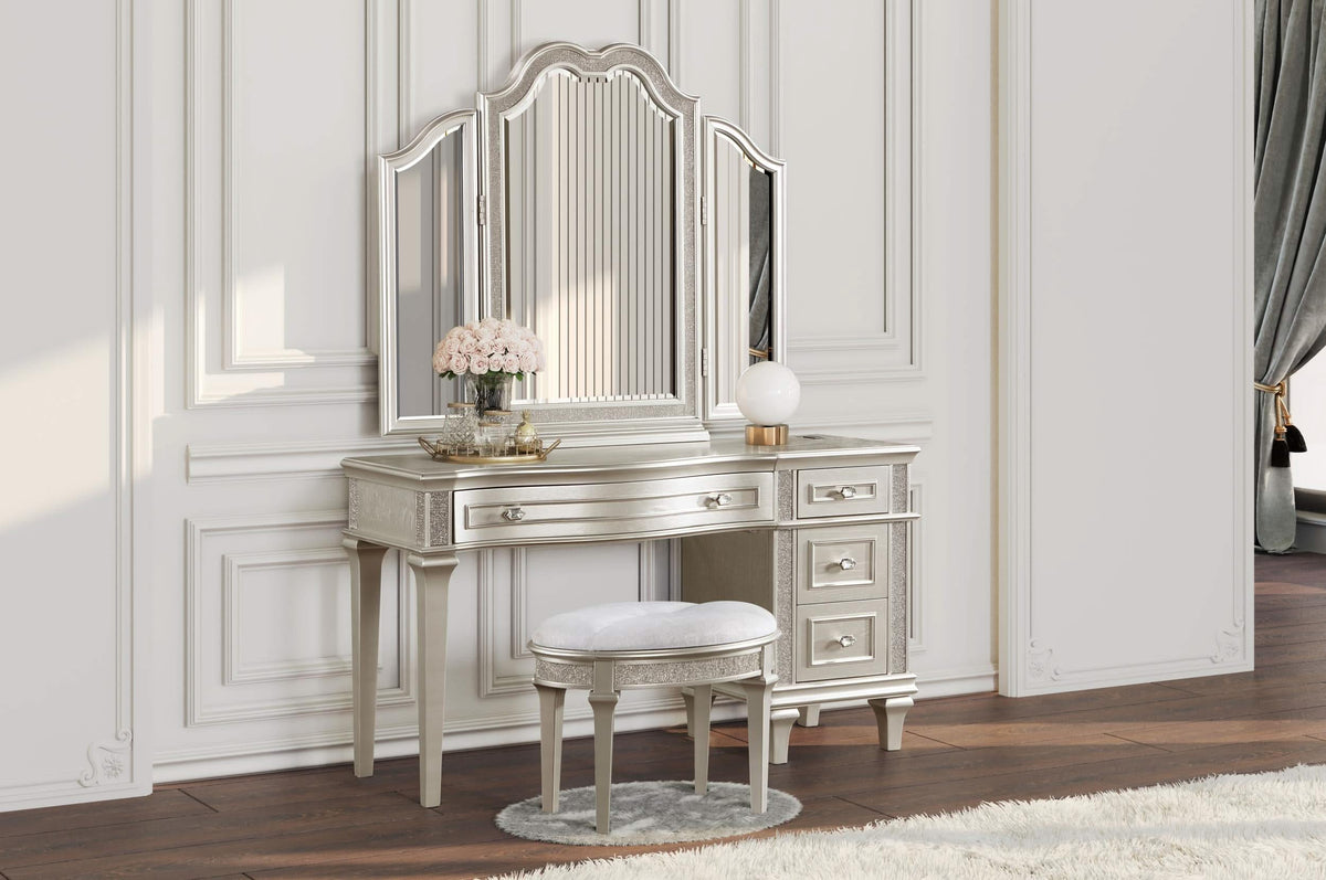 Tocador Evangeline de 4 cajones, mesa de maquillaje de roble plateado