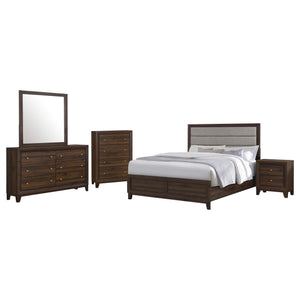 Juego de dormitorio Welsley de 5 piezas Eastern King en nogal