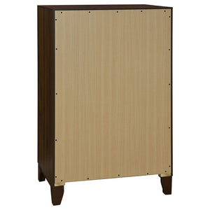 Juego de dormitorio Welsley de 5 piezas Eastern King en nogal