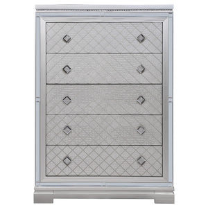 Cómoda de dormitorio Eleanor de 5 cajones en color Mercury metálico