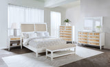 Cama California King tapizada Bexhill de 56 pulgadas, color blanco