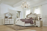 Cama tapizada Antonella con paneles estilo oriental King en color marfil y camello