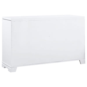 Juego de dormitorio Eleanor de 5 piezas Eastern King en blanco