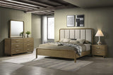 Juego de dormitorio Queen Amsbury de 4 piezas color nuez moscada