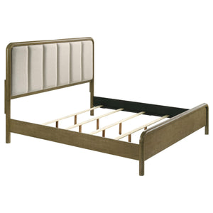 Juego de dormitorio Queen Amsbury de 4 piezas color nuez moscada