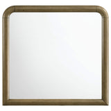 Juego de dormitorio Queen Amsbury de 5 piezas en color nuez moscada