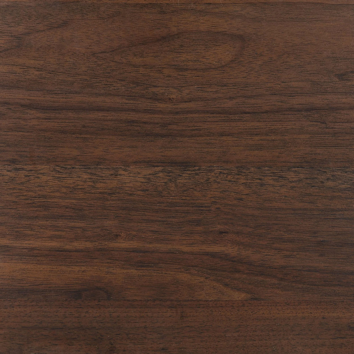 Cama California King con paneles Azalia Wood en nogal