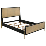 Cama Queen con paneles de ratán Arini en negro y natural