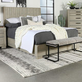 Cama de paneles rectangulares Channing de roble gris aserrado en bruto