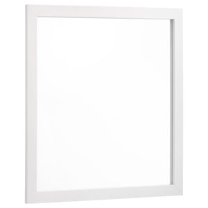 Juego de dormitorio Kendall California King de 4 piezas en blanco