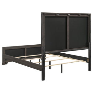 Juego de dormitorio Baker Eastern King de 4 piezas en color topo claro