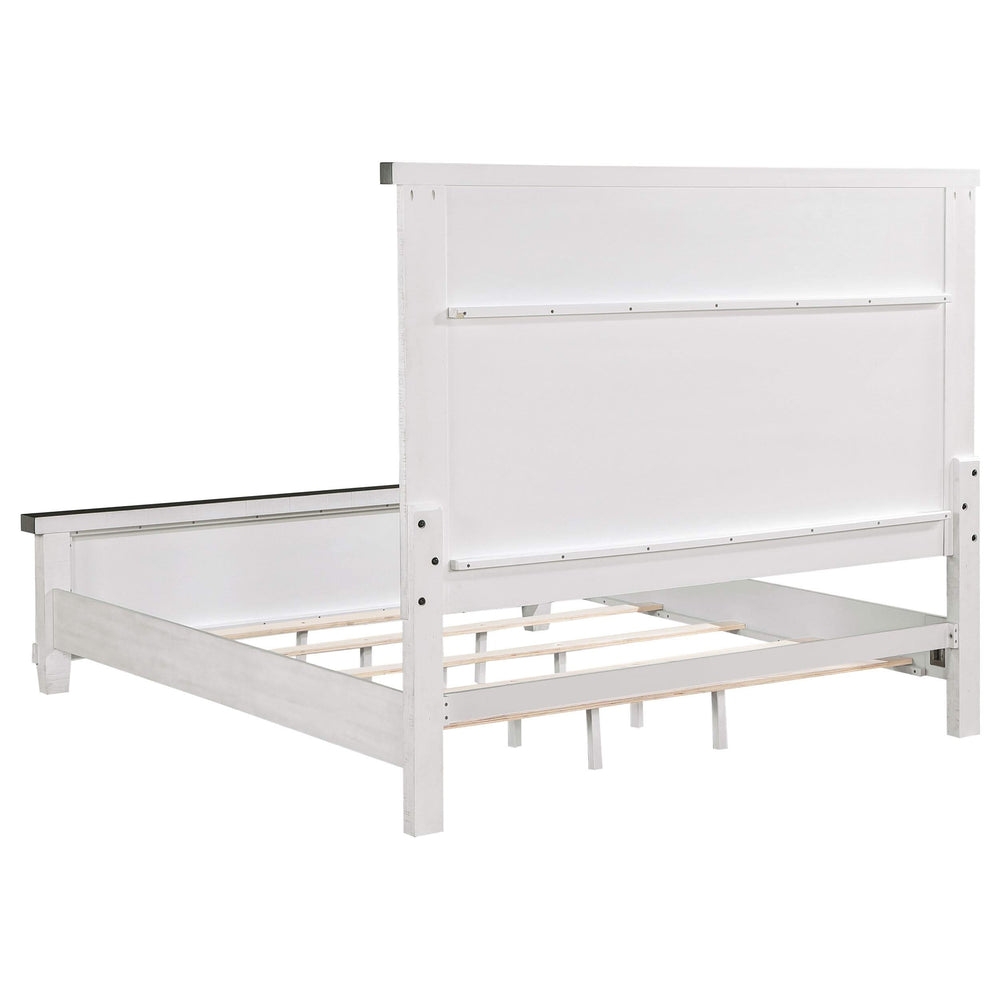 Cama Lilith Wood Eastern King con paneles en blanco envejecido