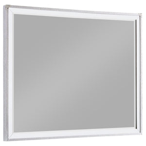 Juego de dormitorio Larue California King de 5 piezas, plateado
