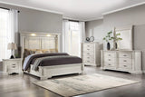 Cama Evelyn Eastern King con panel y cabecera iluminada en blanco antiguo