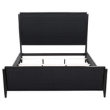 Cama con paneles Brookmead Wood Eastern King, color negro