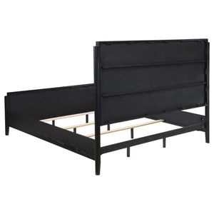 Cama con paneles Brookmead Wood Eastern King, color negro