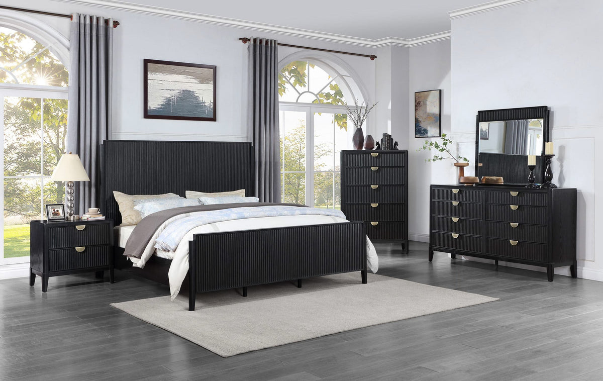Cama con paneles Brookmead Wood Eastern King, color negro