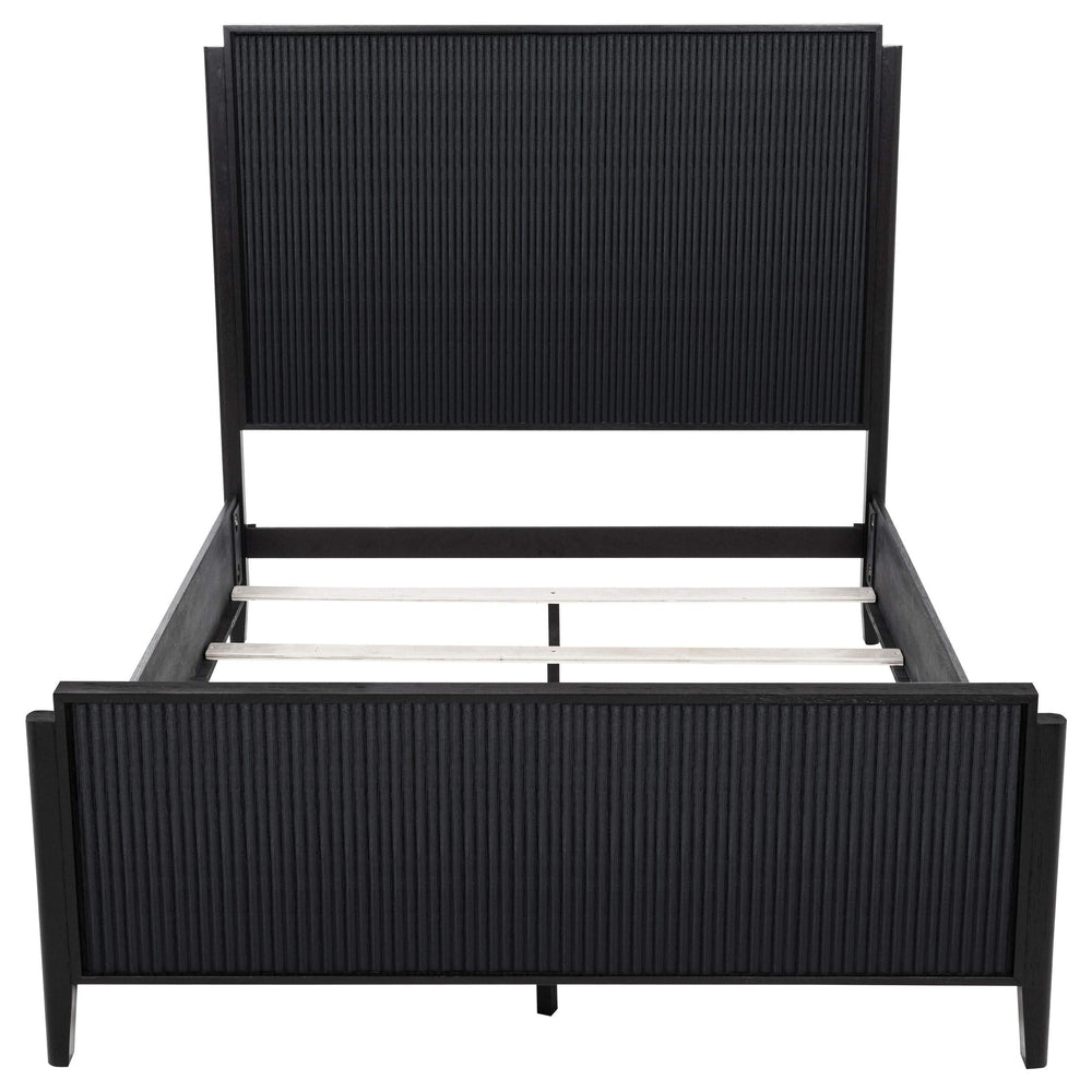 Cama Queen con paneles de madera Brookmead, color negro
