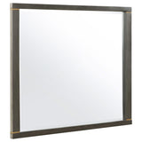 Juego de dormitorio Kieran Eastern King de 5 piezas en gris