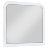 Juego de dormitorio Anastasia de 4 piezas tamaño Queen en blanco perla