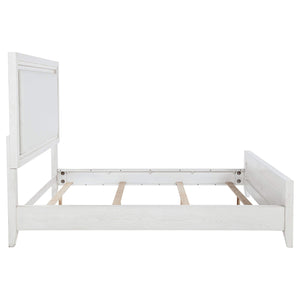 Cama tapizada Marielle California King con paneles en blanco desgastado