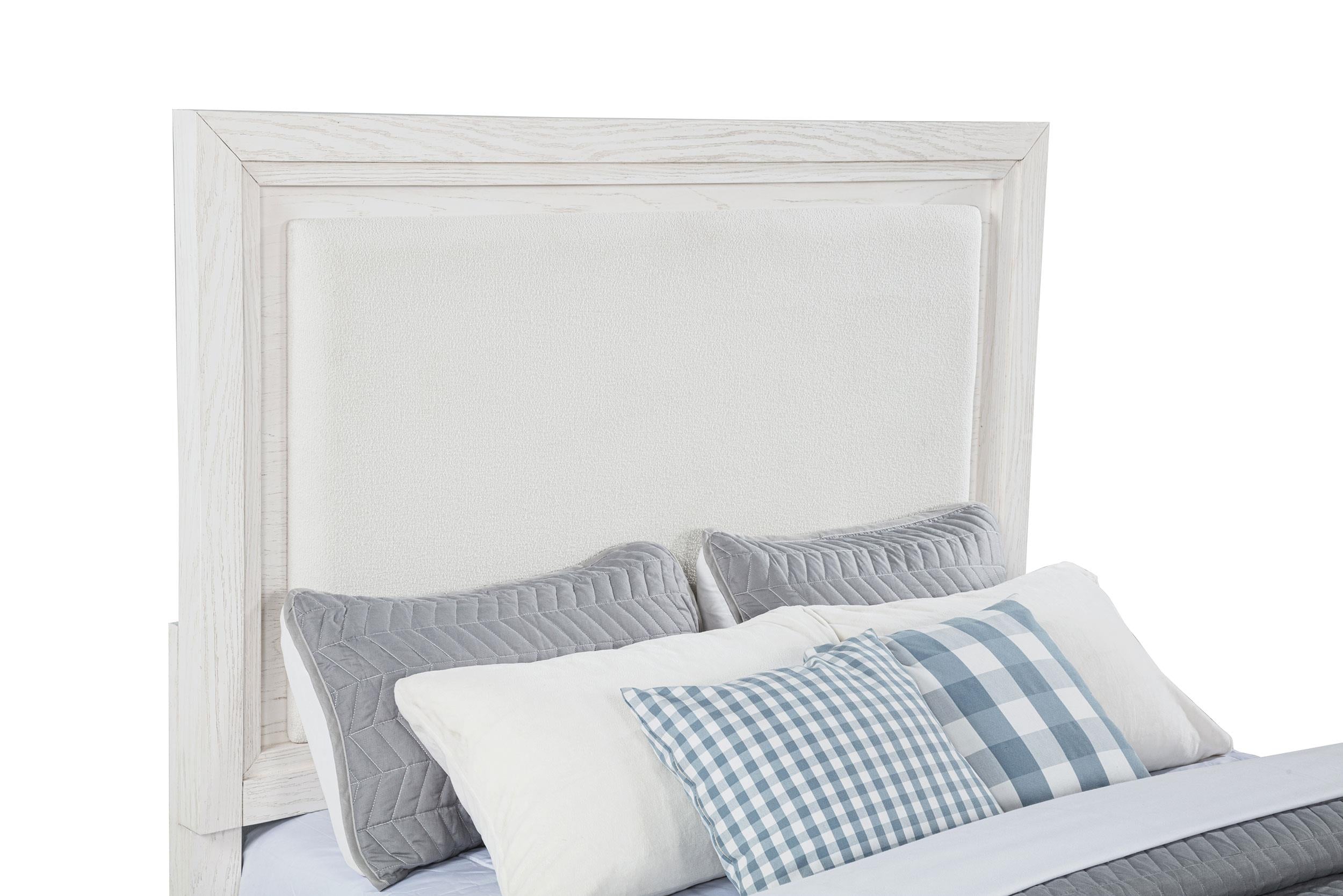 Marielle 4-piece Queen Bedroom Set Distressed White