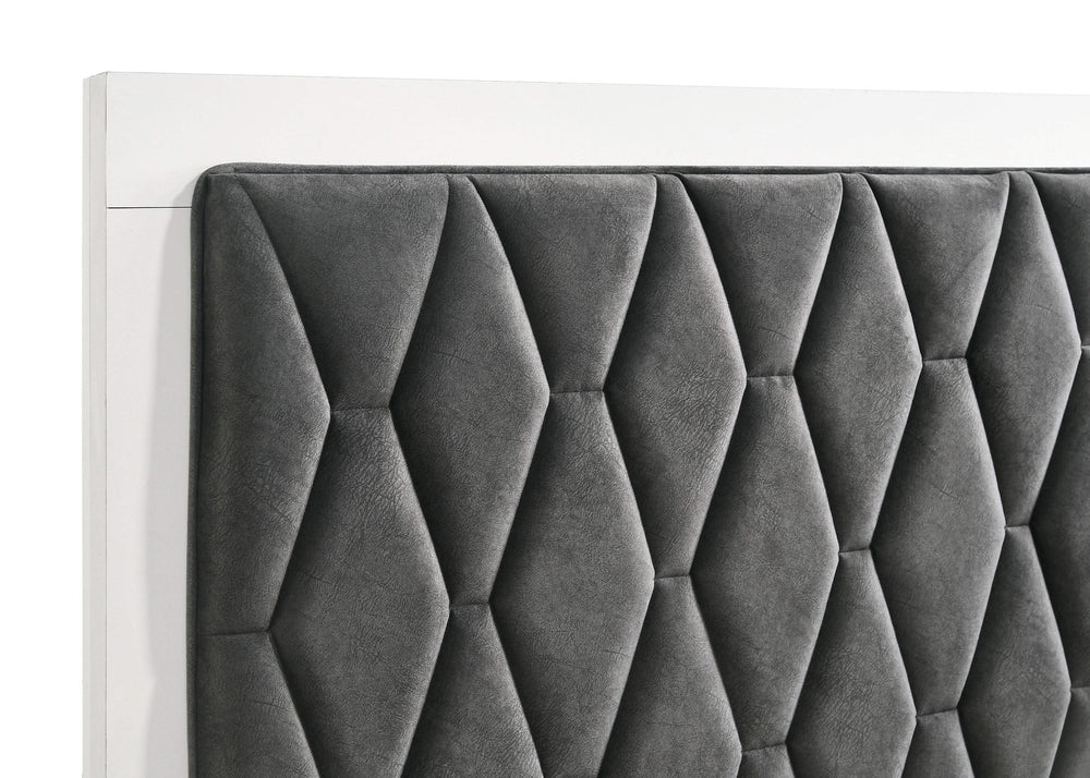 Cama Queen Sonora con paneles tapizados, color blanco