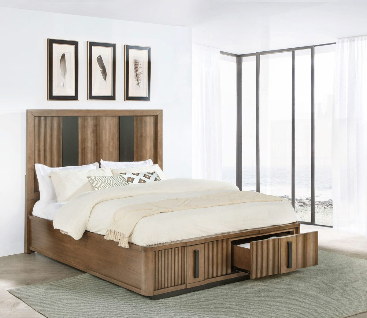Cama California King con dos cajones y espacio de almacenamiento en color marrón ceniza