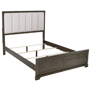 Cama Queen con paneles Gran Park de 59 pulgadas en color cacao oscuro