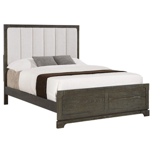 Cama Queen con paneles Gran Park de 59 pulgadas en color cacao oscuro