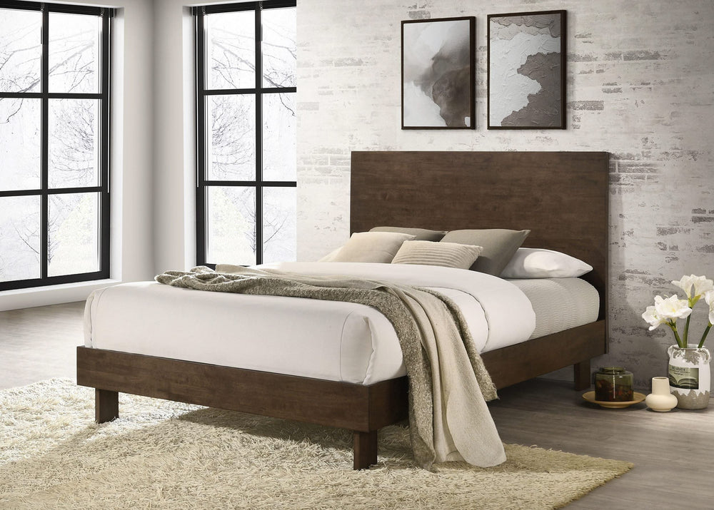 Cama Glenwood Queen de 48 pulgadas con plataforma y paneles en marrón cálido