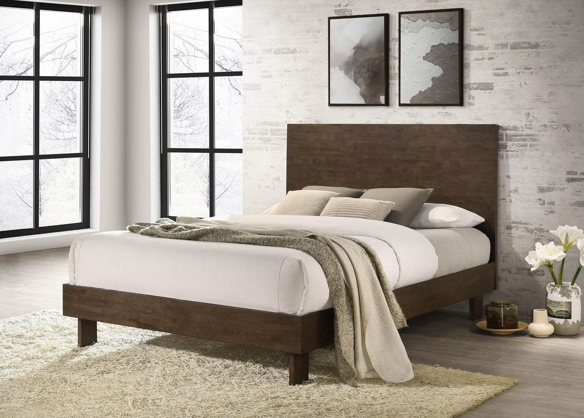 Cama Glenwood Queen de 48 pulgadas con plataforma y paneles en marrón cálido