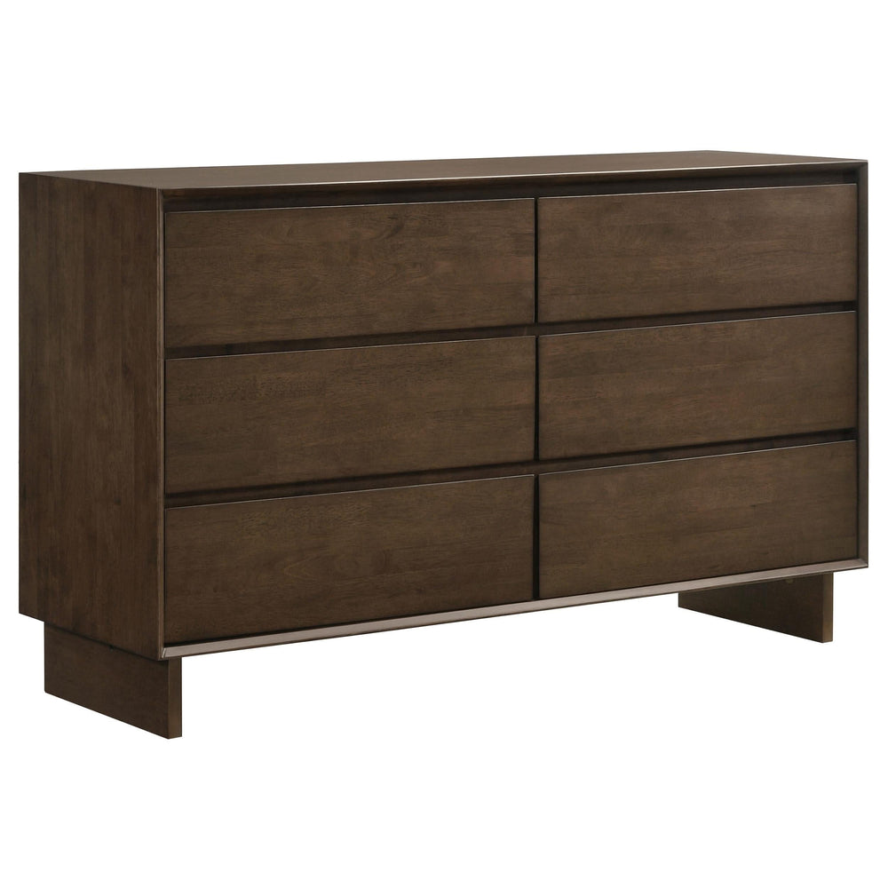 Cómoda Glenwood de 6 cajones en marrón cálido