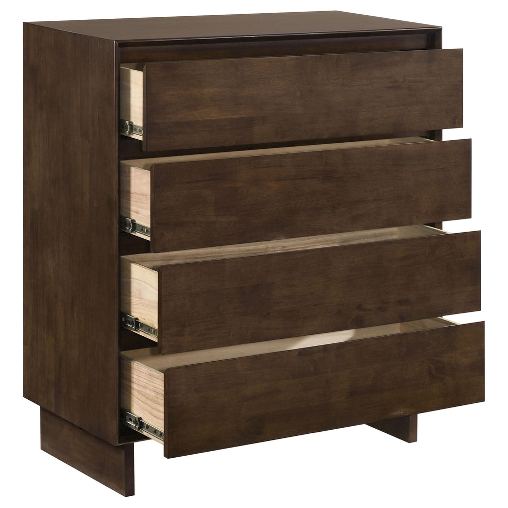 Cómoda Glenwood de 4 cajones en marrón cálido