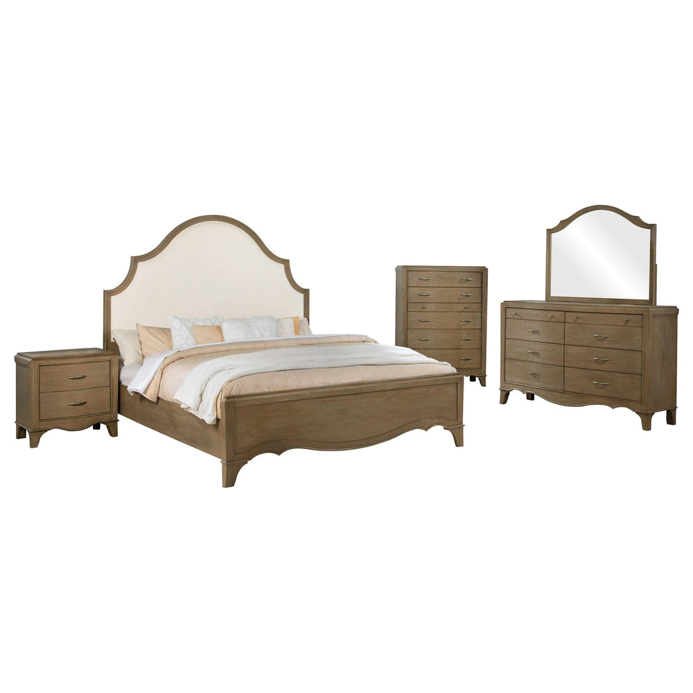 Juego de dormitorio Revello Eastern King de 5 piezas en color mango lavado