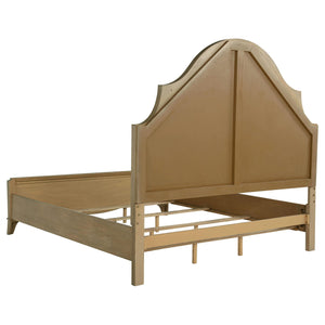 Juego de dormitorio Revello California King de 5 piezas en color mango lavado