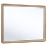 Juego de dormitorio Ladera de 4 piezas Eastern King, olmo claro