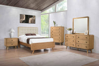Juego de dormitorio completo Robyn de 5 piezas en color ceniza claro