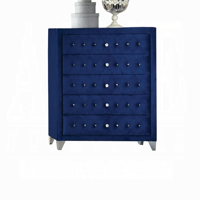 Dante Chest