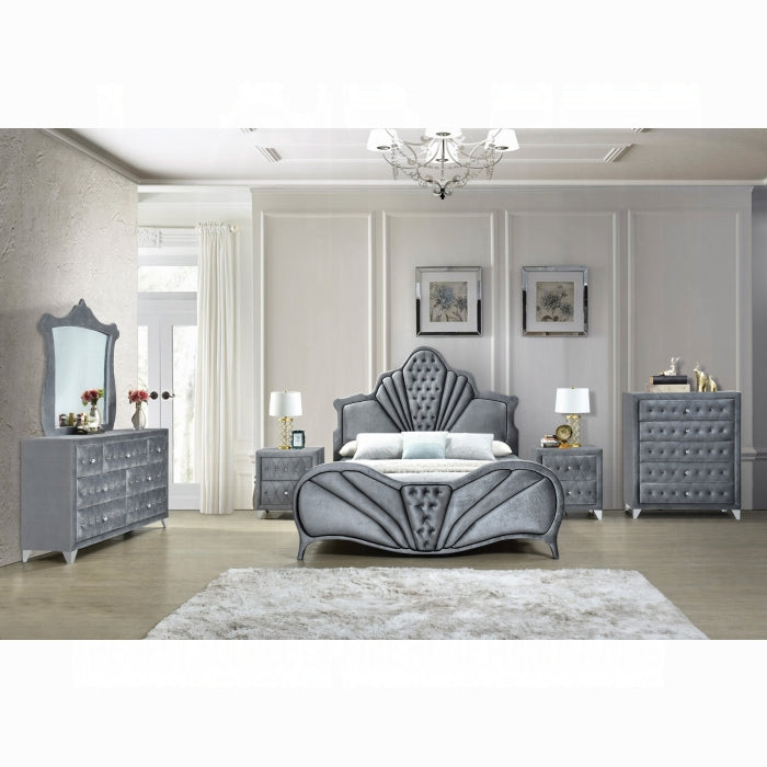 Dante Dresser