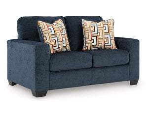 Aviemore Loveseat