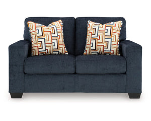 Aviemore Loveseat