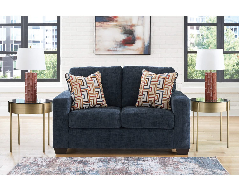 Aviemore Loveseat