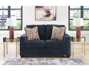 Aviemore Loveseat