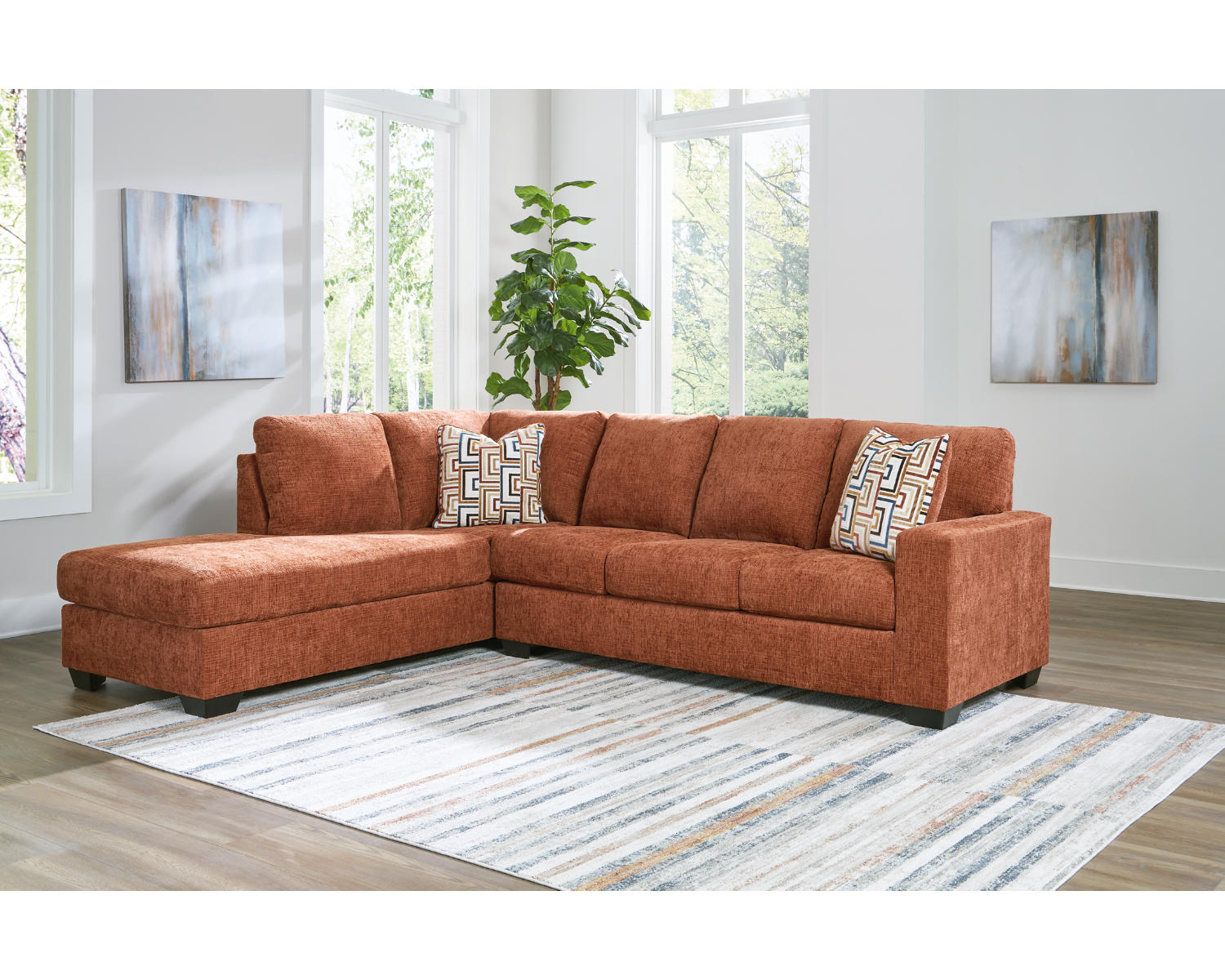 Aviemore 2-Piece Sectional with Chaise