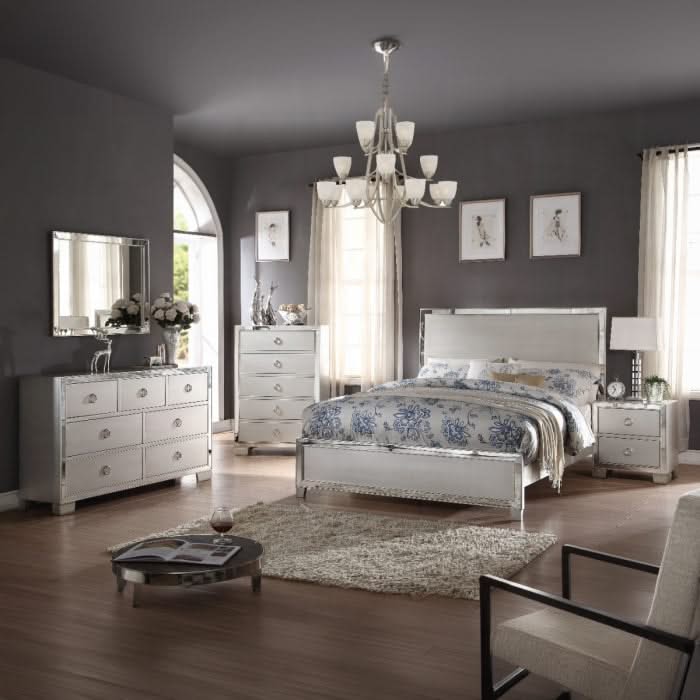 Voeville II Mirror