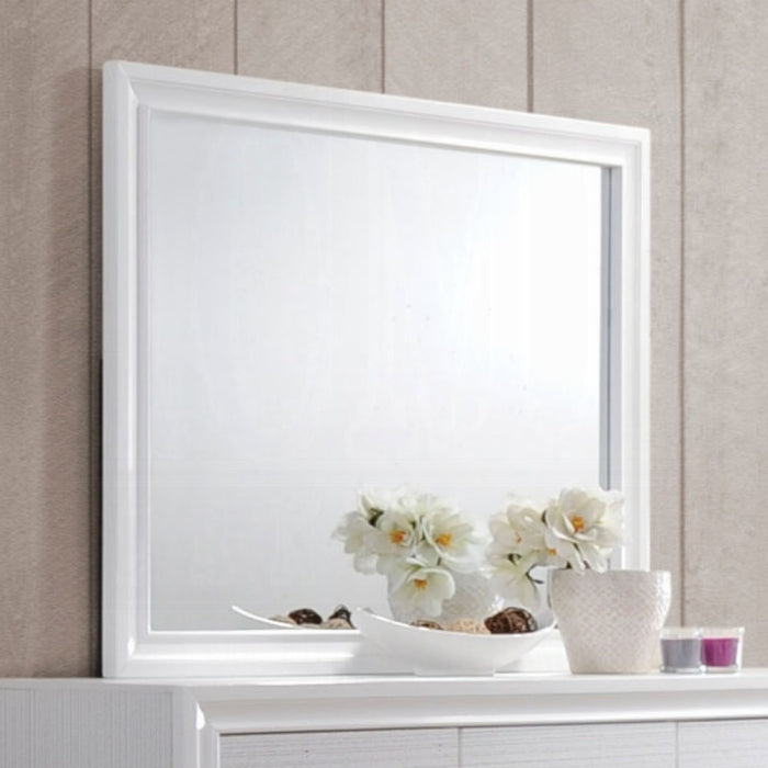 Naima Mirror