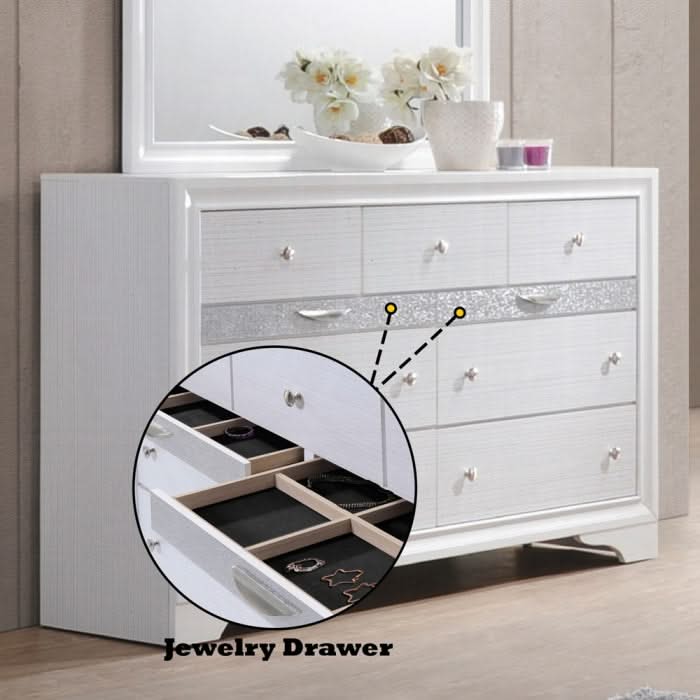 Naima Dresser