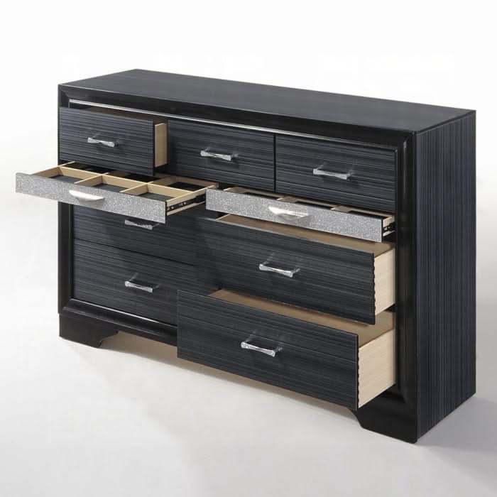 Naima Dresser